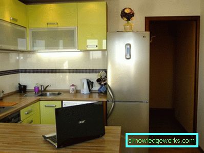 Дизајн кухиње површине 7 м2. м. са фрижидером Дизајн кухиње површине 7 м2. м. са фрижидером