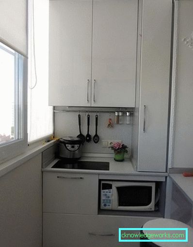 Кухиња на балкону Кухиња на балкону