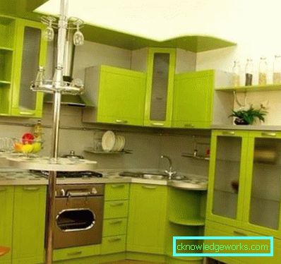 Кухиња у светло зеленој боји