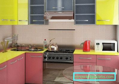 Мала кухиња површине 5 м2. м са фрижидером Мала кухиња површине 5 м2. м са фрижидером