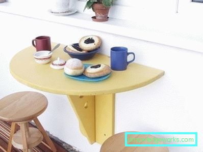 Мали столови за малу кухињу Мали столови за малу кухињу