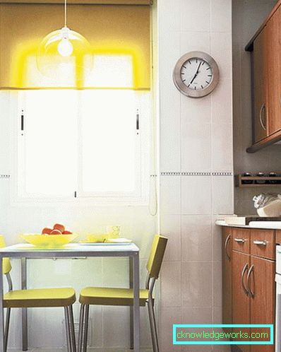 Мали кухињски стол Мали кухињски стол