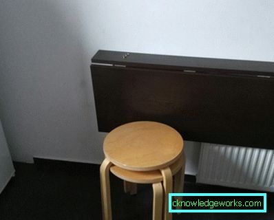 Полукружни стол за кухињу Полукружни стол за кухињу