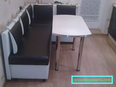 Склопиви кауч у кухињу Склопиви кауч у кухињу