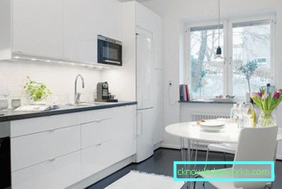 Ормари за плафон у кухињи Ормари за плафон у кухињи