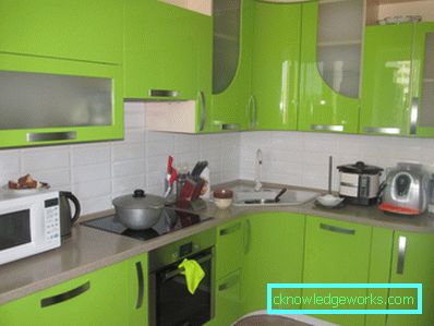 Кухињски ормари на поду Кухињски ормари на поду