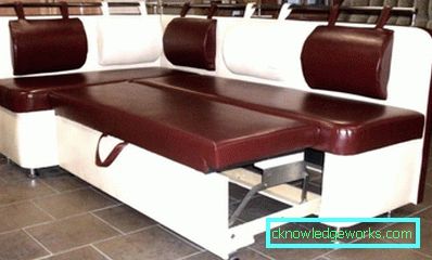 Ужа кухиња у кухињи са креветом Ужа кухиња у кухињи са креветом